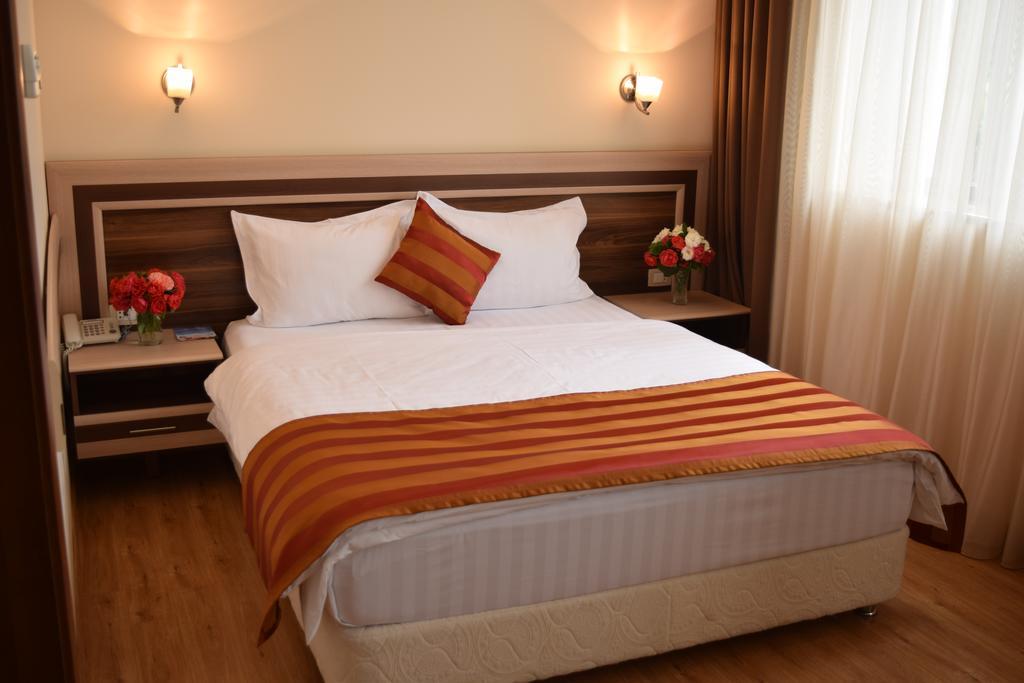 Artsakh Hotel Yerevan Exterior foto