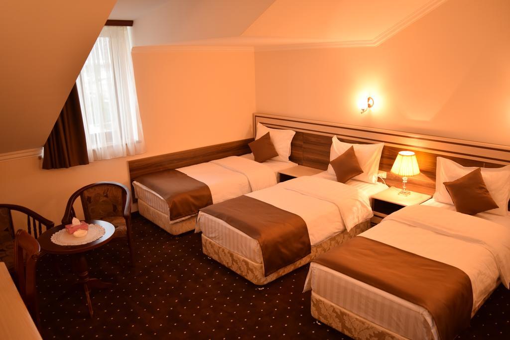 Artsakh Hotel Yerevan Exterior foto